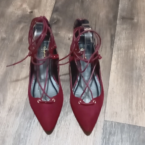 Quipid like new stringup flats size 7 - Picture 4 of 9